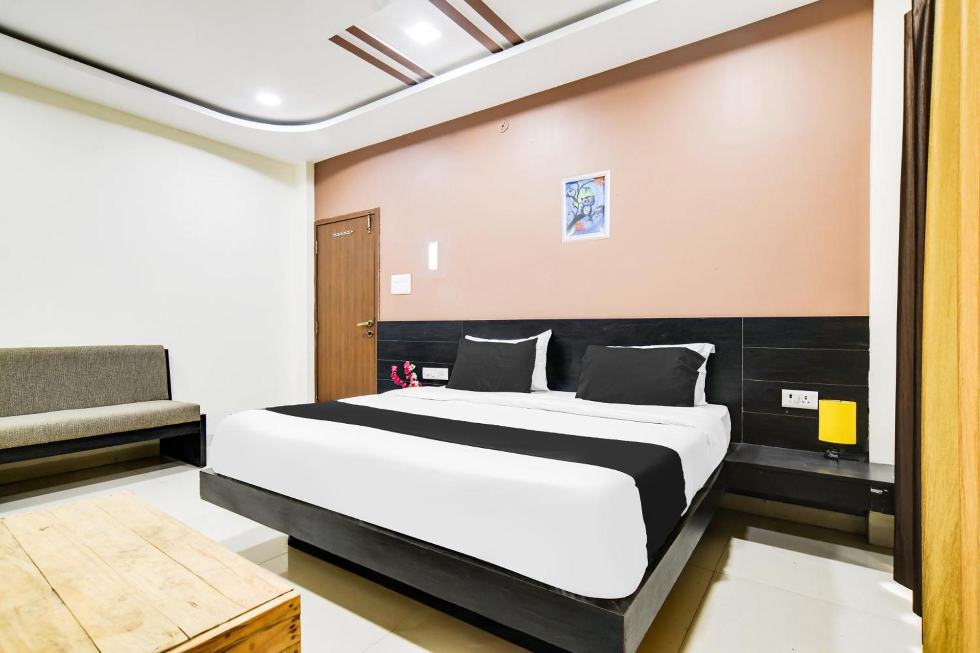 Super Collection O Indore Near Omax City 1 Kanadiya Exterior photo